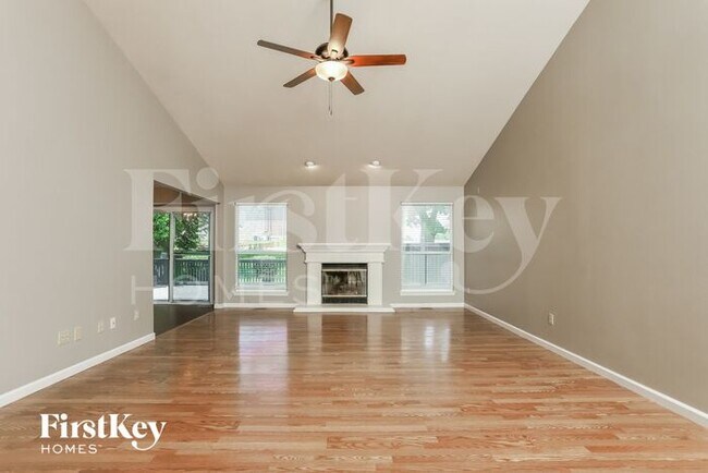 Foto del edificio - 7482 Pierside Dr