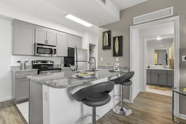 Building Photo - Avalon Coconut Creek