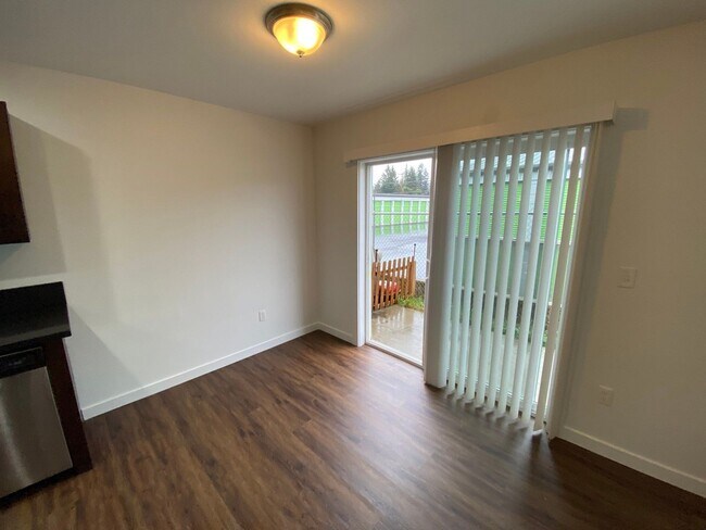 Foto del edificio - 44th Ave Duplexes Sweet Home 1286-1288/cre...