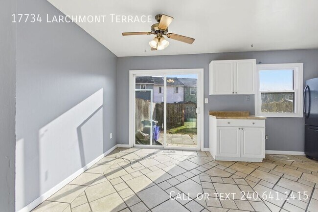 Foto del edificio - 17734 Larchmont Terrace