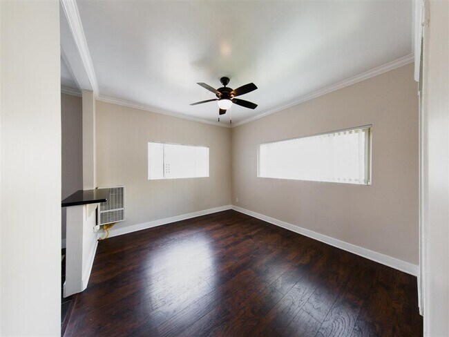 Foto del edificio - 4348 Lockwood