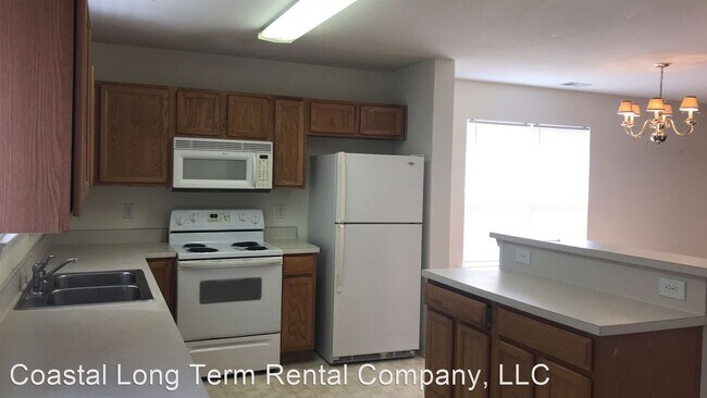 Foto del edificio - 3 br, 2.5 bath House - 231 University Parkway