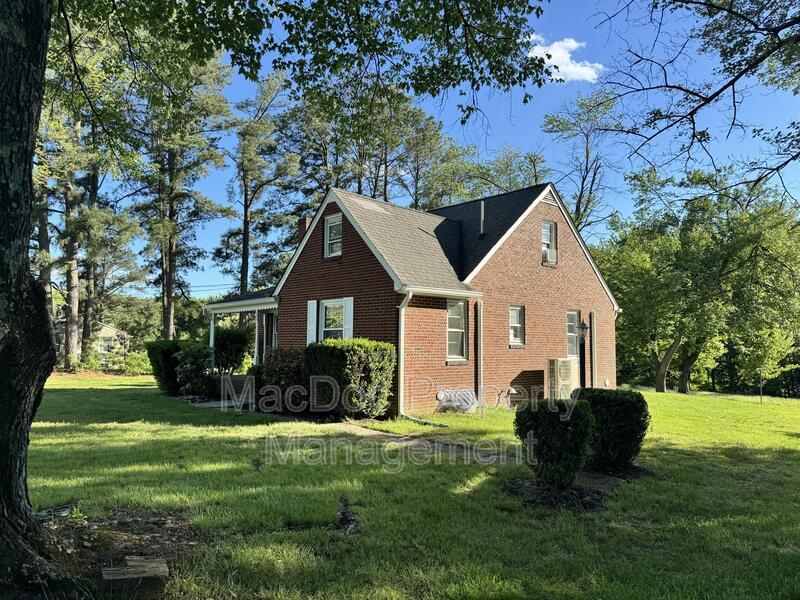 Primary Photo - 595 Truslow Rd