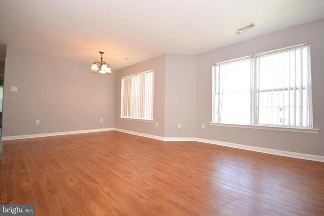 Foto del edificio - 2011 Starlight Ln