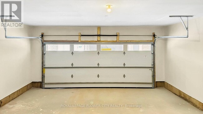 Building Photo - 3098 Meadowridge Dr