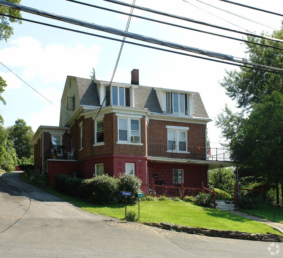 652 Main St, Catskill, NY 12414 Apartments in Catskill, NY