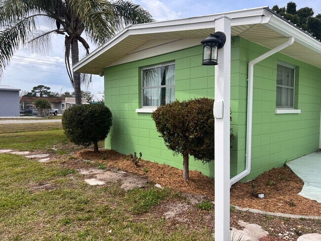 Building Photo - 3BR/2BA Single Family Home in South Venice