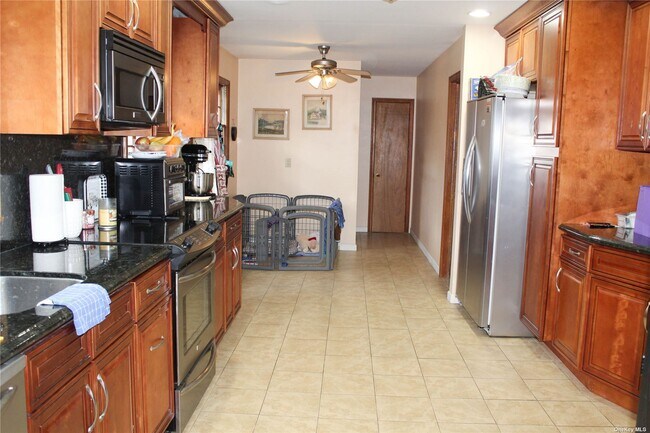 Foto del edificio - 241 Woodlawn Ave