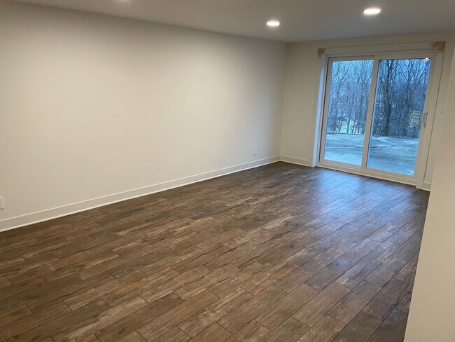 Foto del edificio - 21490 Jill Ct