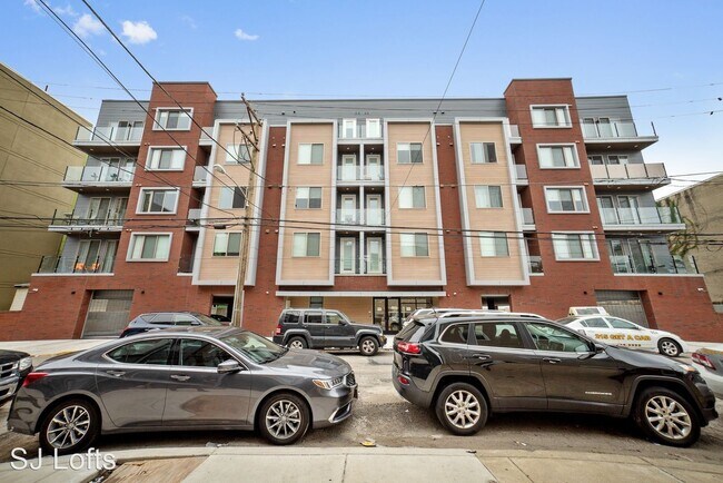 Building Photo - 1617 Poplar St