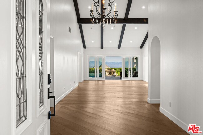 Building Photo - 6024 Paseo La Vista