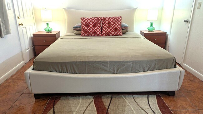 Foto del edificio - 20400 NW 7th Ave