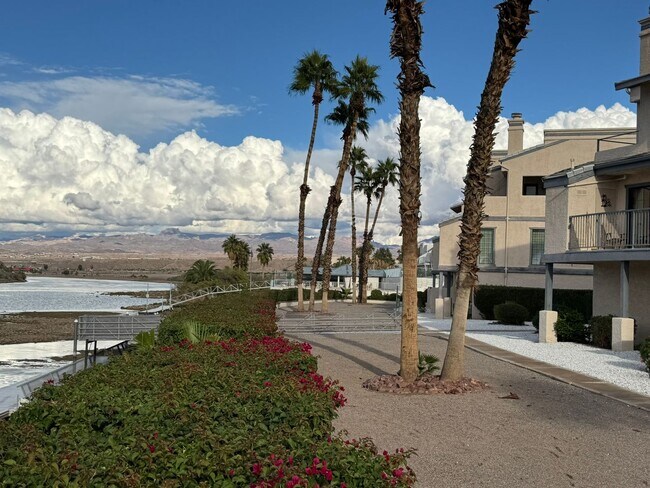 Building Photo - 1675 Hwy 95 #F5