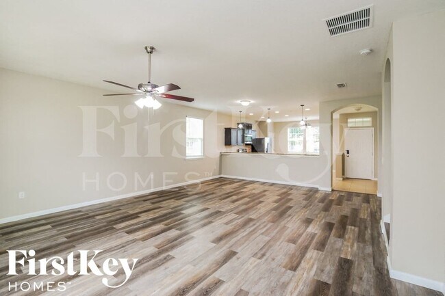 Foto del edificio - 3310 Hidden Meadows Ct