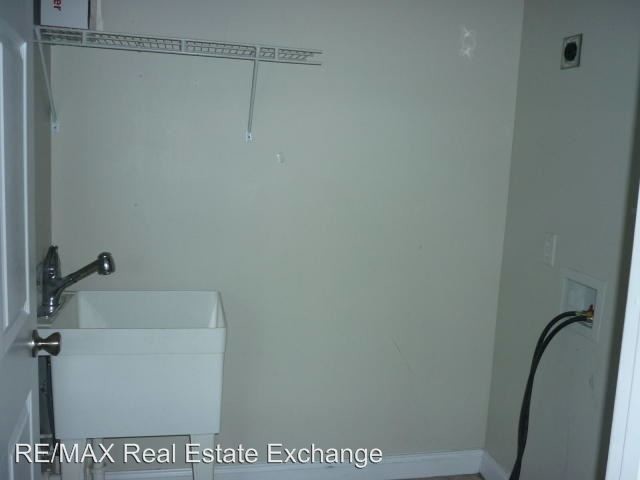 Building Photo - 3 br, 2 bath House - 2261 McPhail Road