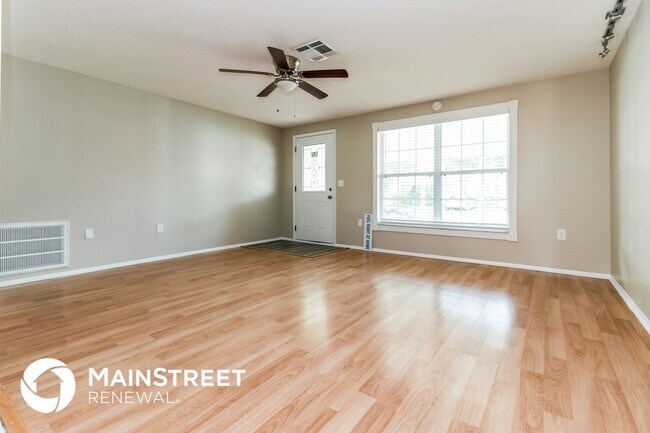 Foto del edificio - 8120 Blue Finch Way