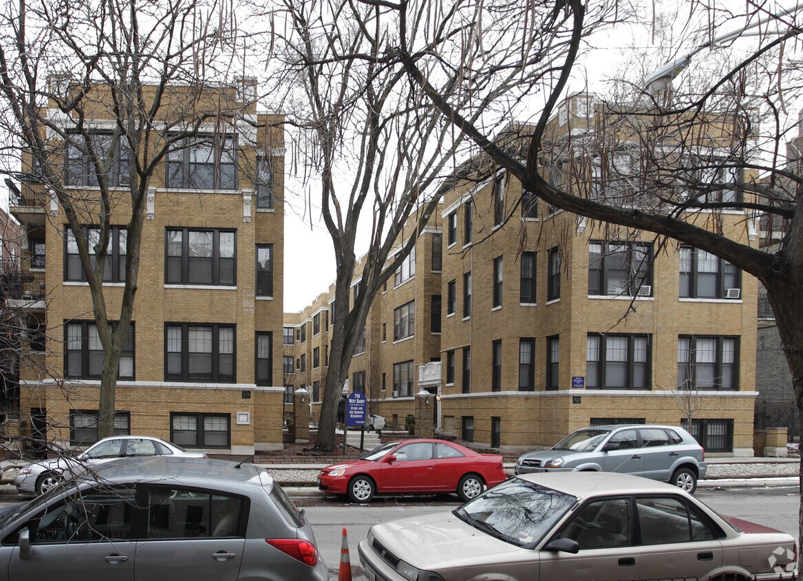 Foto del edificio - 719 W Barry Ave