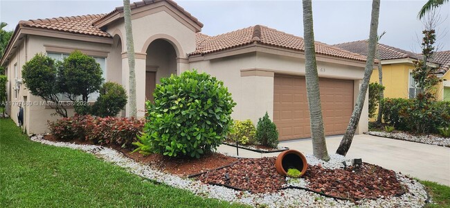 Building Photo - 613 Bald Cypress Rd