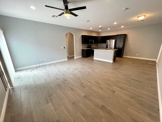 Foto del edificio - Beautiful 2021 Construction 3 Bedroom Duplex!