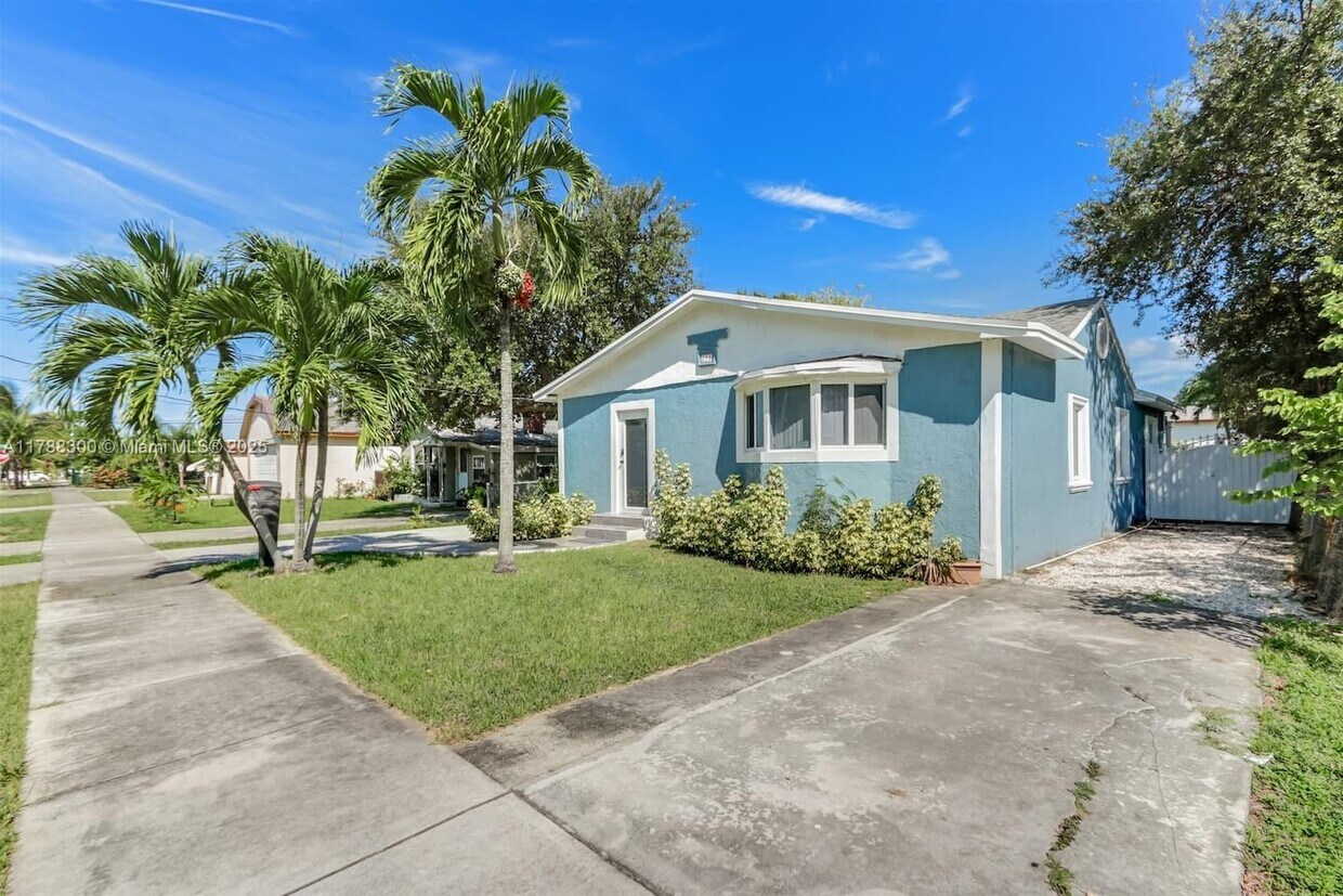 Foto principal - 211 SW 4th Ave