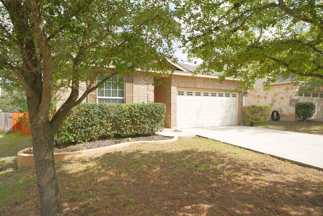 Foto del edificio - Beautiful One Story Home in Gated Community. Realtor Commission Offered: $500
