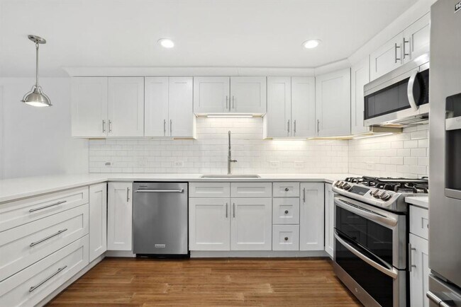 Foto del edificio - 3204 Goodwin Ave