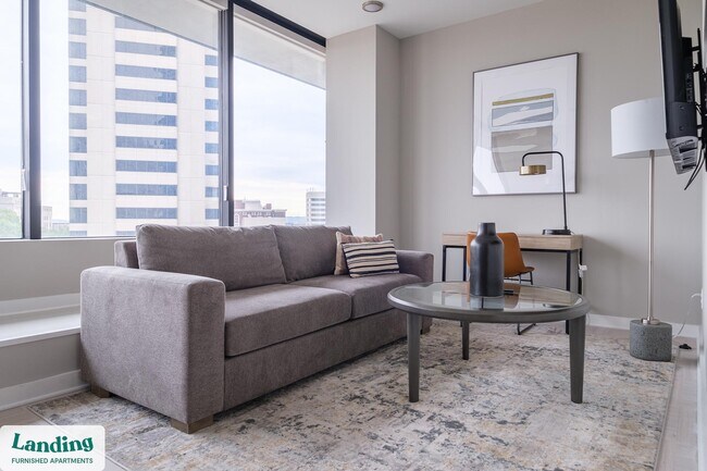 Building Photo - 600 19th St N