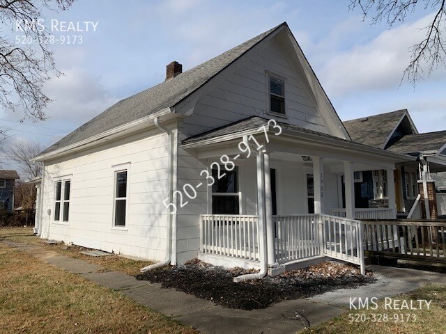 Building Photo - 1950 N 30 St