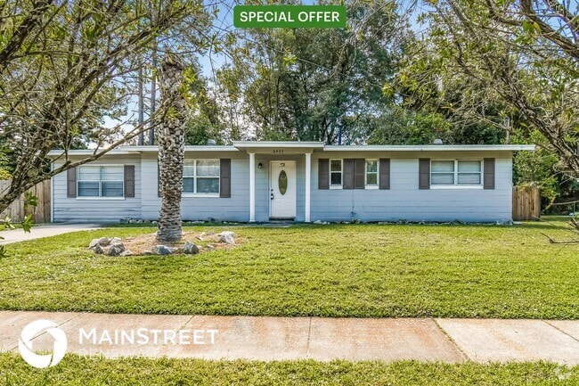 Building Photo - 6430 Lucente Dr