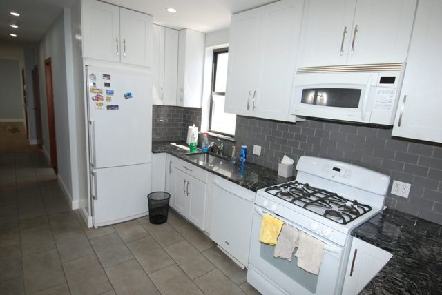 Building Photo - 35-44-44 9th St