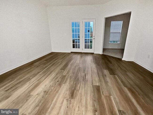 Foto del edificio - 8255 Knight Station Way