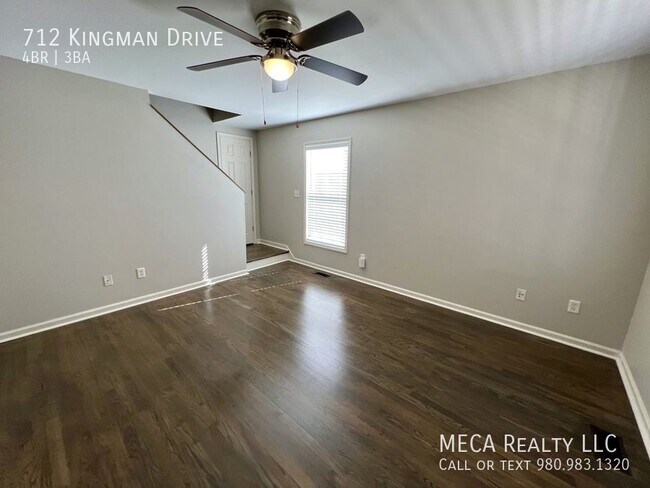 Foto del edificio - 712 Kingman Dr