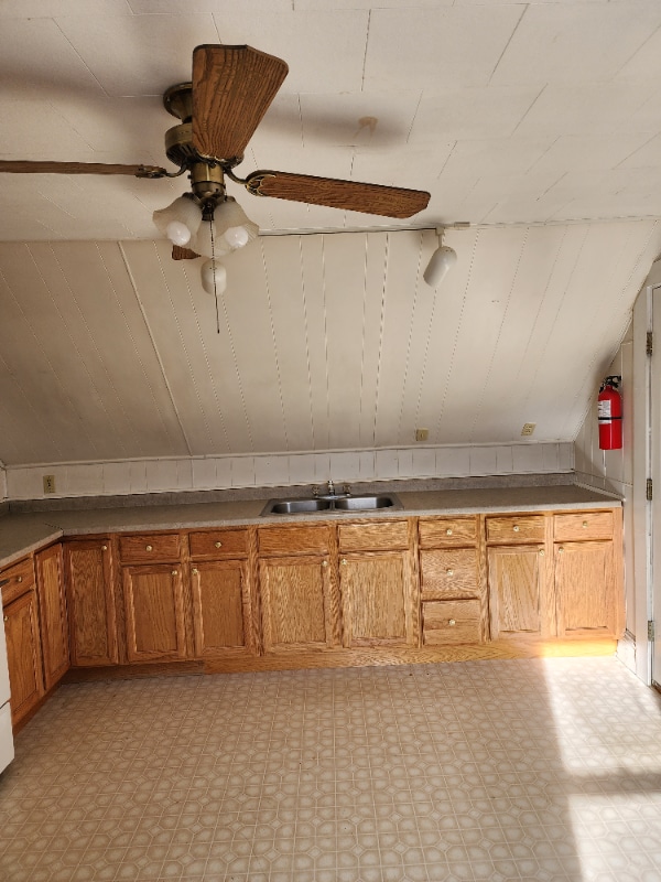 333 Penobscot Ave Unit 2, Millinocket, ME 04462 Room for Rent in