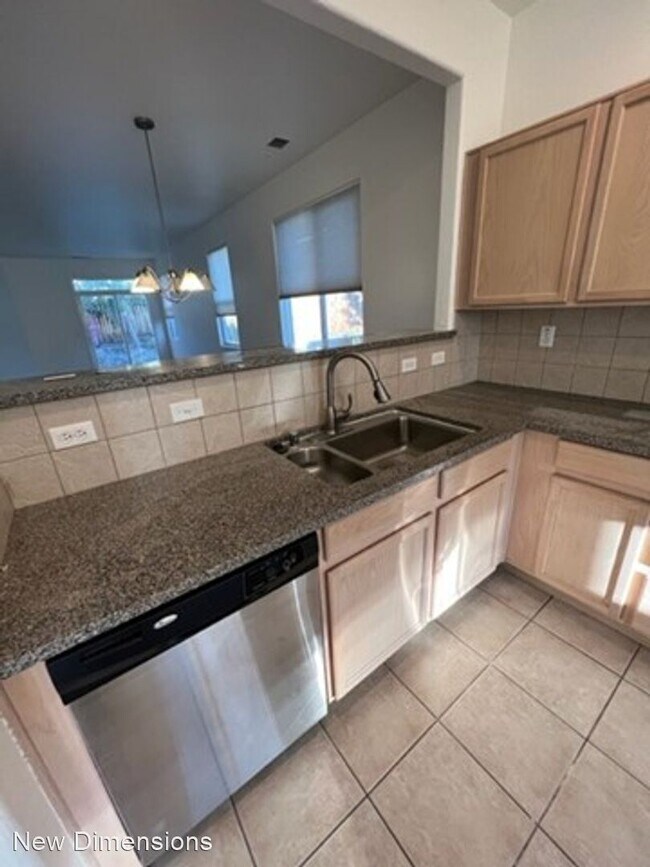 Building Photo - 3 br, 2 bath House - 2317 Clementine Lane