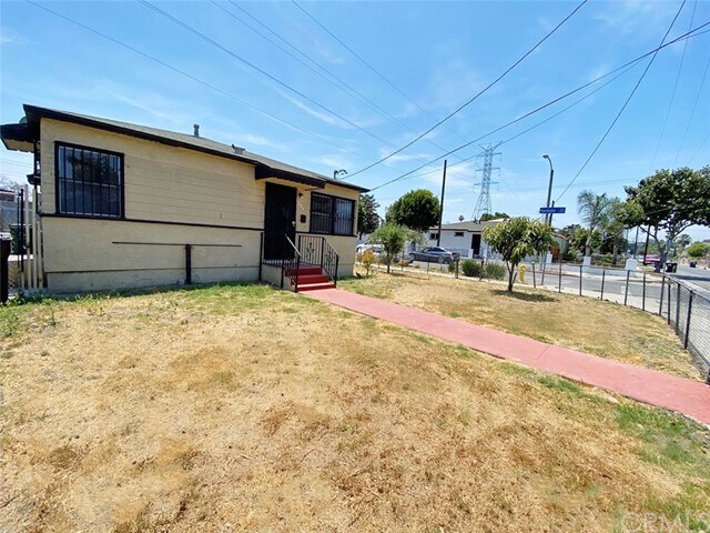 Foto del edificio - 9604 Parmelee Ave