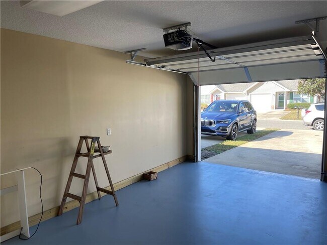 Building Photo - 302 Promise Ln
