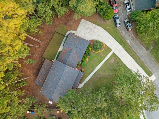 Foto del edificio - 2 WEEKS OF FREE RENT