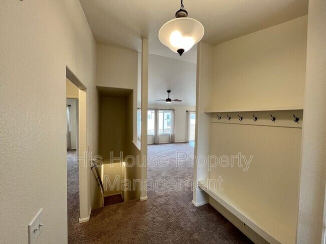 Building Photo - 1631 104th Ave