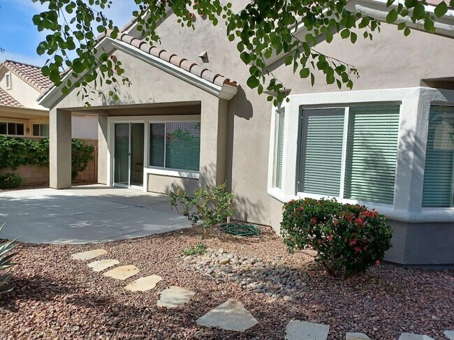Building Photo - 78791 Stansbury Ct