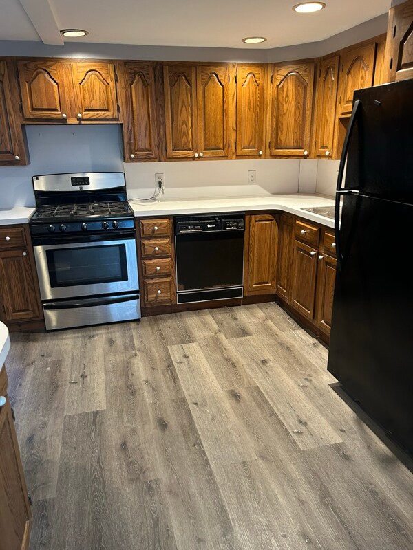 Building Photo - 90 Central Ave