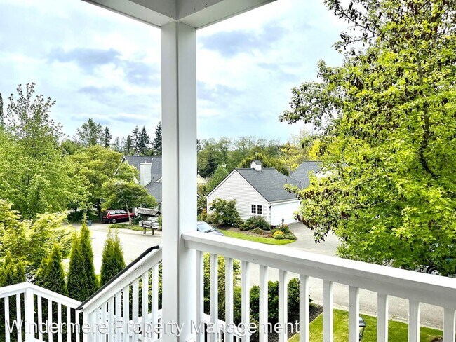 Building Photo - 4 br, 3.5 bath House - 761 Village Circle NW