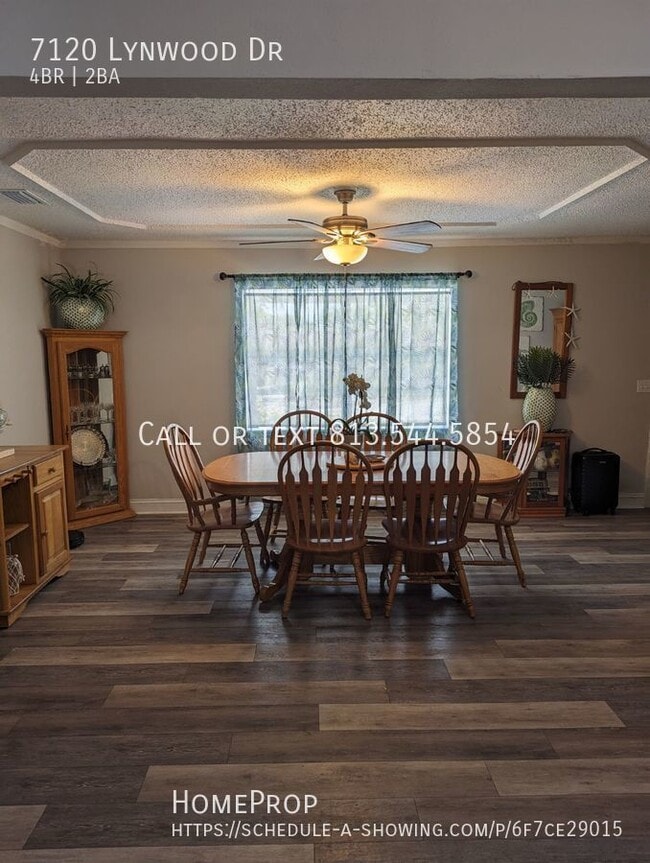 Building Photo - Temple Terrace Pool Home