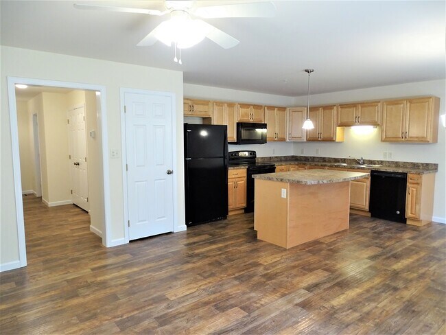 Foto del edificio - 247 Wildflower Dr