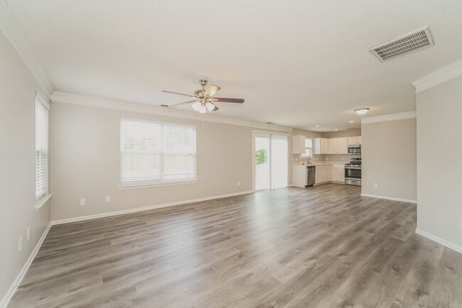 Building Photo - 10315 Wakerobin Ln