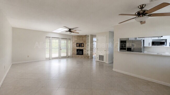 Foto del edificio - 2828 Scarlet Rd