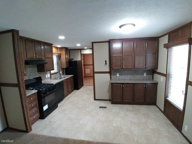 Building Photo - 3 br, 2 bath Mobile Home - 122 Big Chief Dr