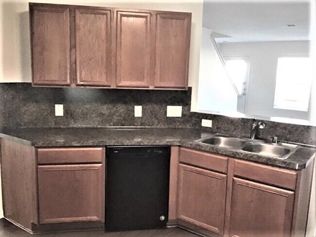 Foto del edificio - 3631 Barkers Crossing Ave