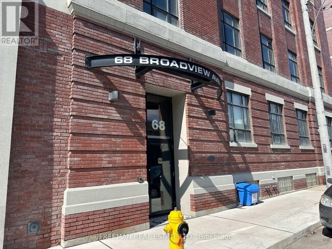Building Photo - 68 Broadview Ave