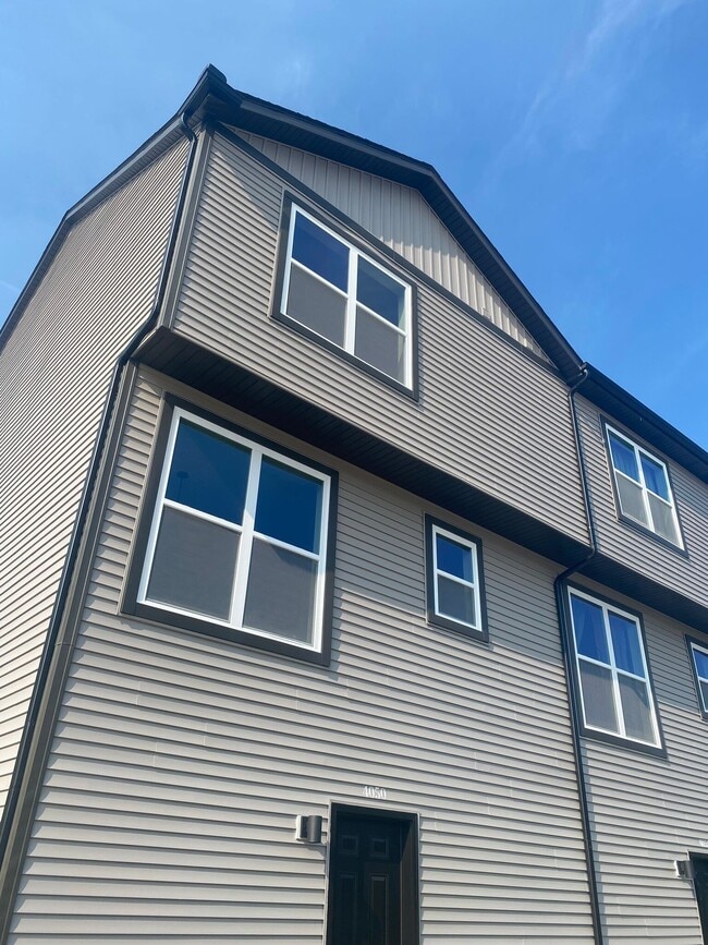 Building Photo - Lamp 55th Ave, LLC