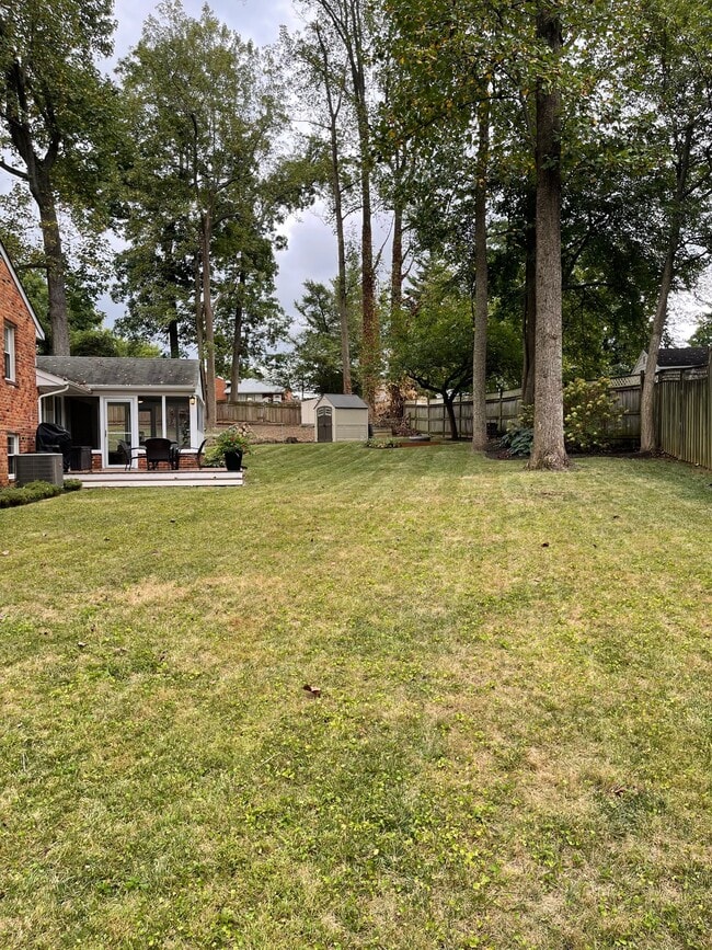 Building Photo - 7603 Cosgrove Pl